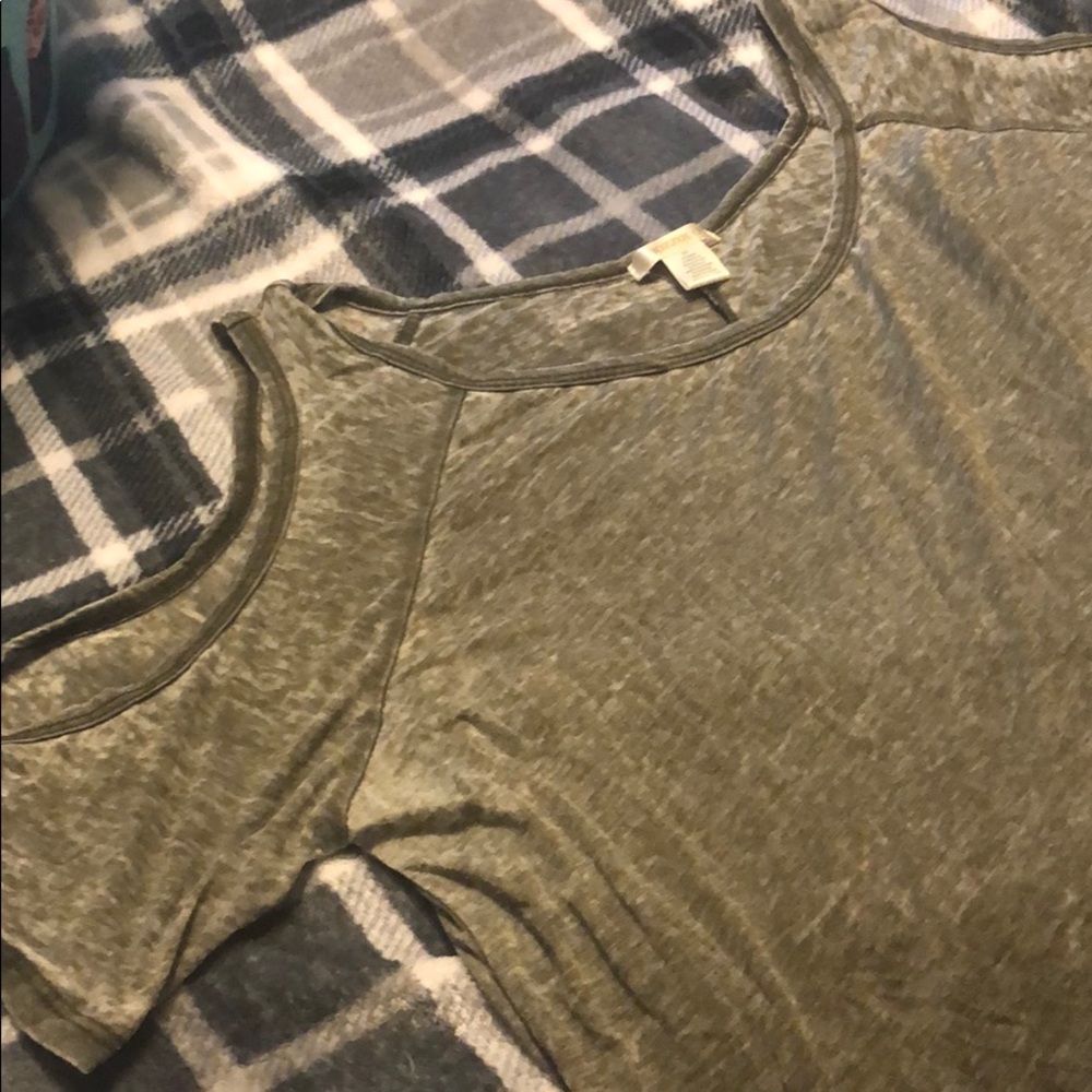 Cold shoulder shirt